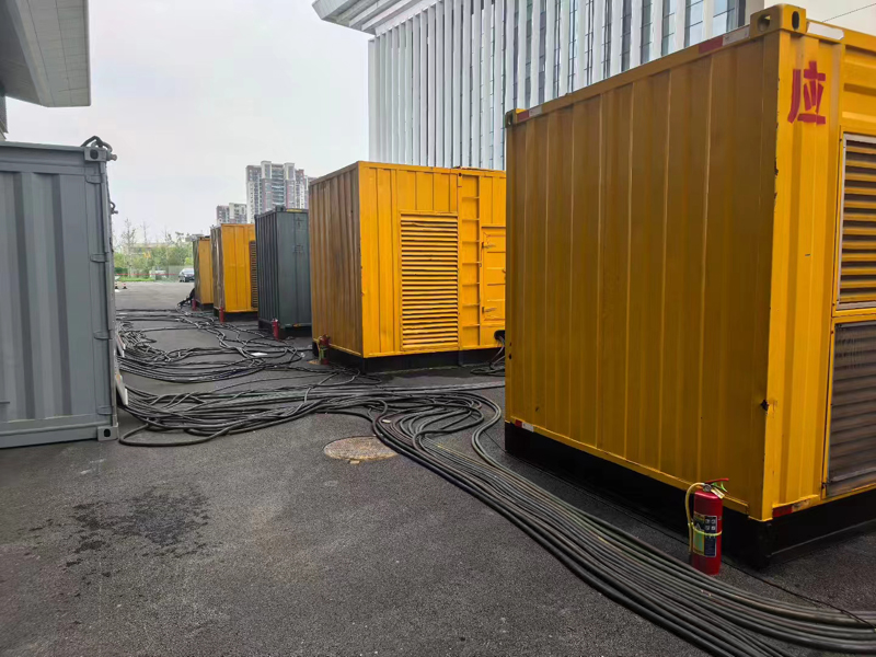 和平不同季节柴油发电机组保养有哪些注意事项?